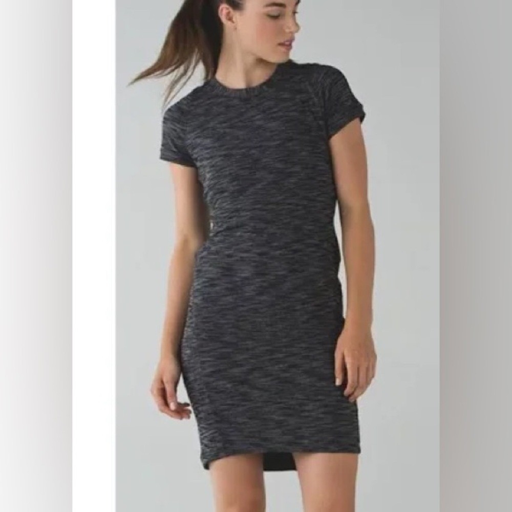 Lululemon‎ Grey Heathered Mini Dress Size 4 Short Sleeve Athleisure